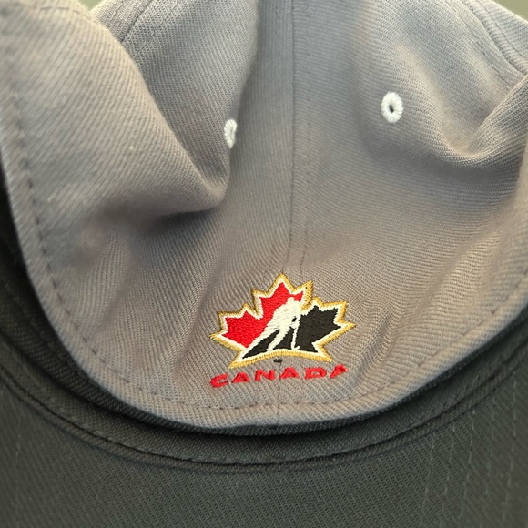 Team Canada Hockey Hat - Picture 2 of 3